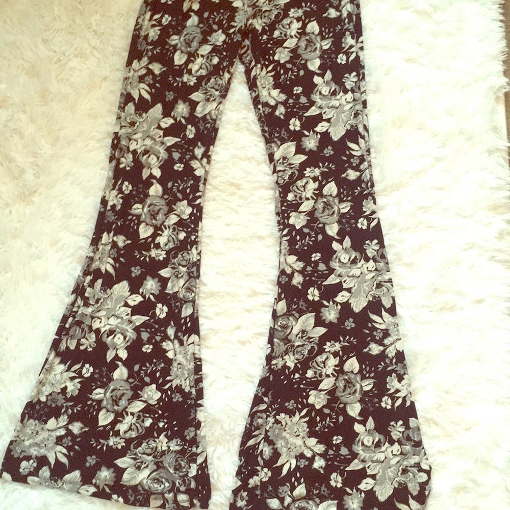Hot Kiss women’s bell bottom leggings
